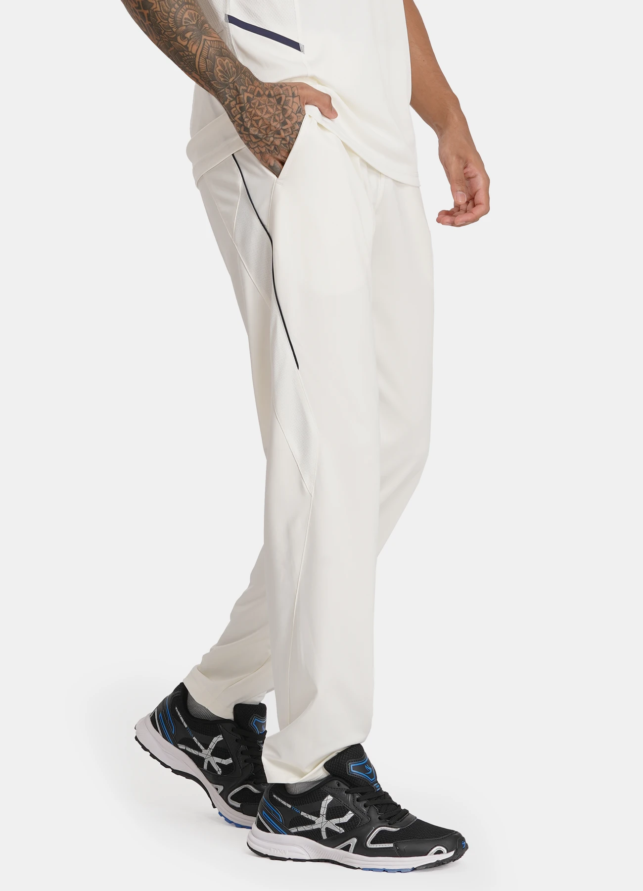 TYKA Cricket Apex Lower Offwhite L