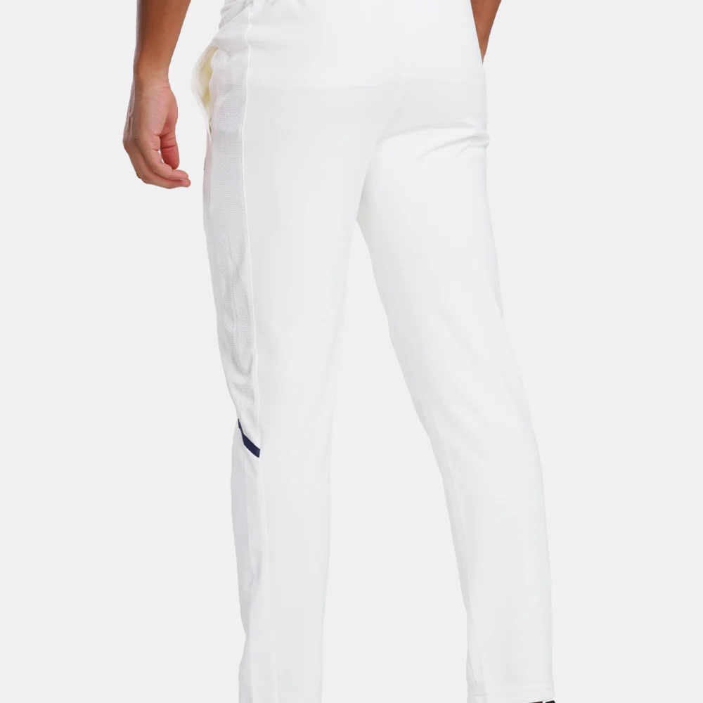 TYKA Cricket Master OffWhite B