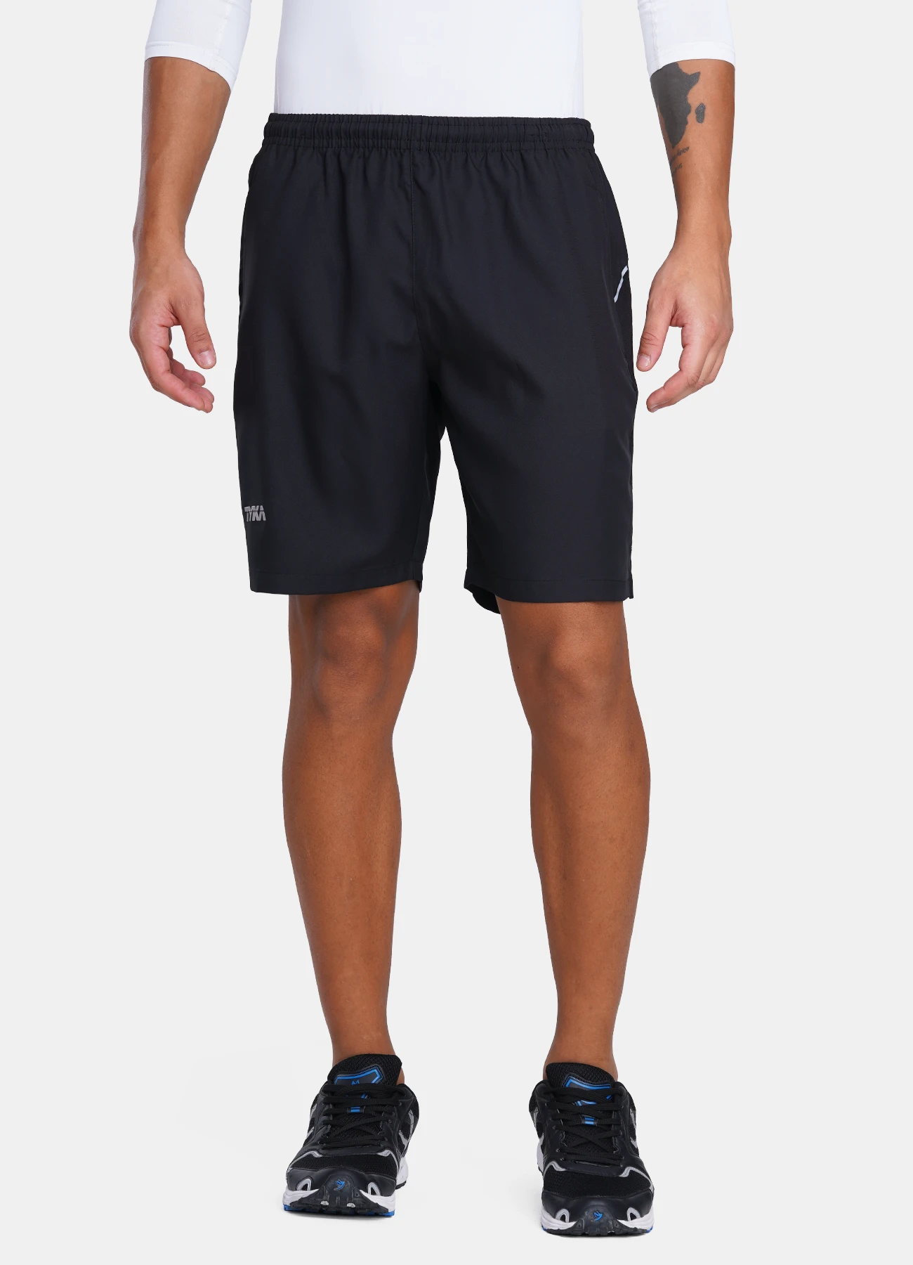 TYKA Shorts Move Black F webp